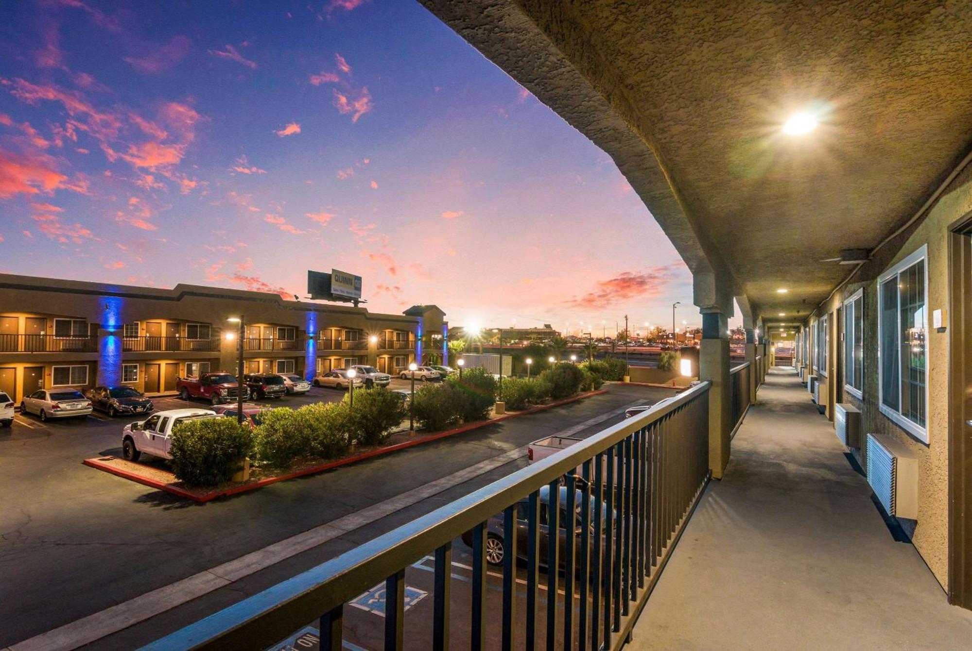 Econo Lodge Hesperia - Victorville I-15 Eksteriør bilde