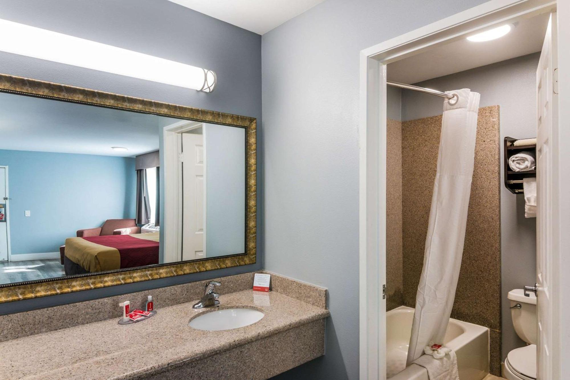 Econo Lodge Hesperia - Victorville I-15 Eksteriør bilde