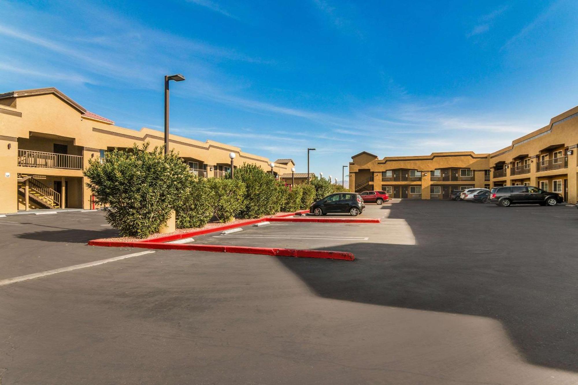Econo Lodge Hesperia - Victorville I-15 Eksteriør bilde